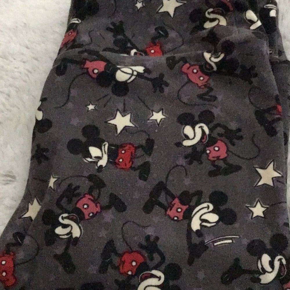 LulaRoe Mickey Mouse Limited addition one size leggings